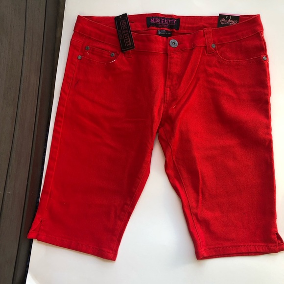 Miss Kitty Couture Red Capri Jeans Size 13 - Picture 3 of 15